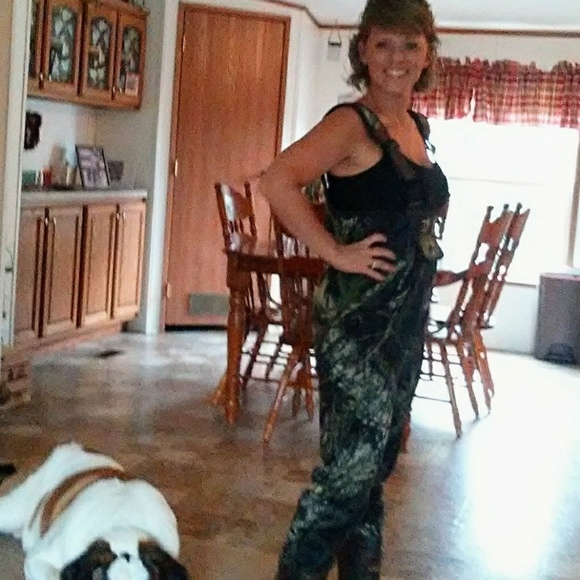 Meet your Posher, Kristie mac - Picture 2 of 2